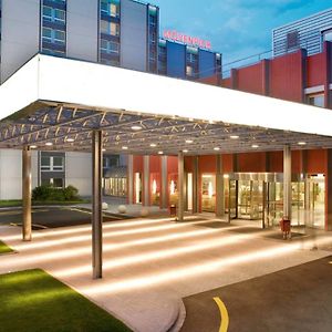 Moevenpick Hotel Zurich Airport